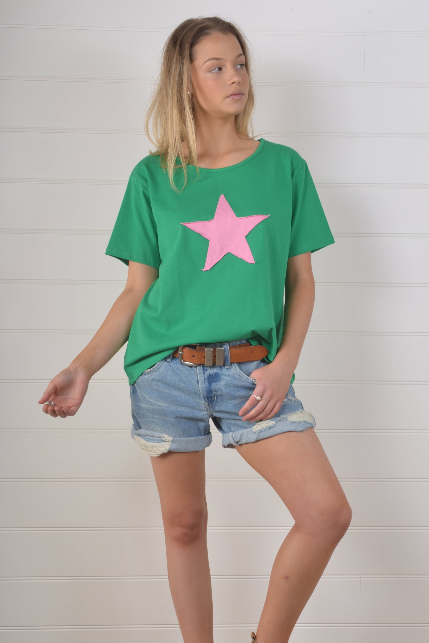 STAR SILHOUETTE TEE- Green