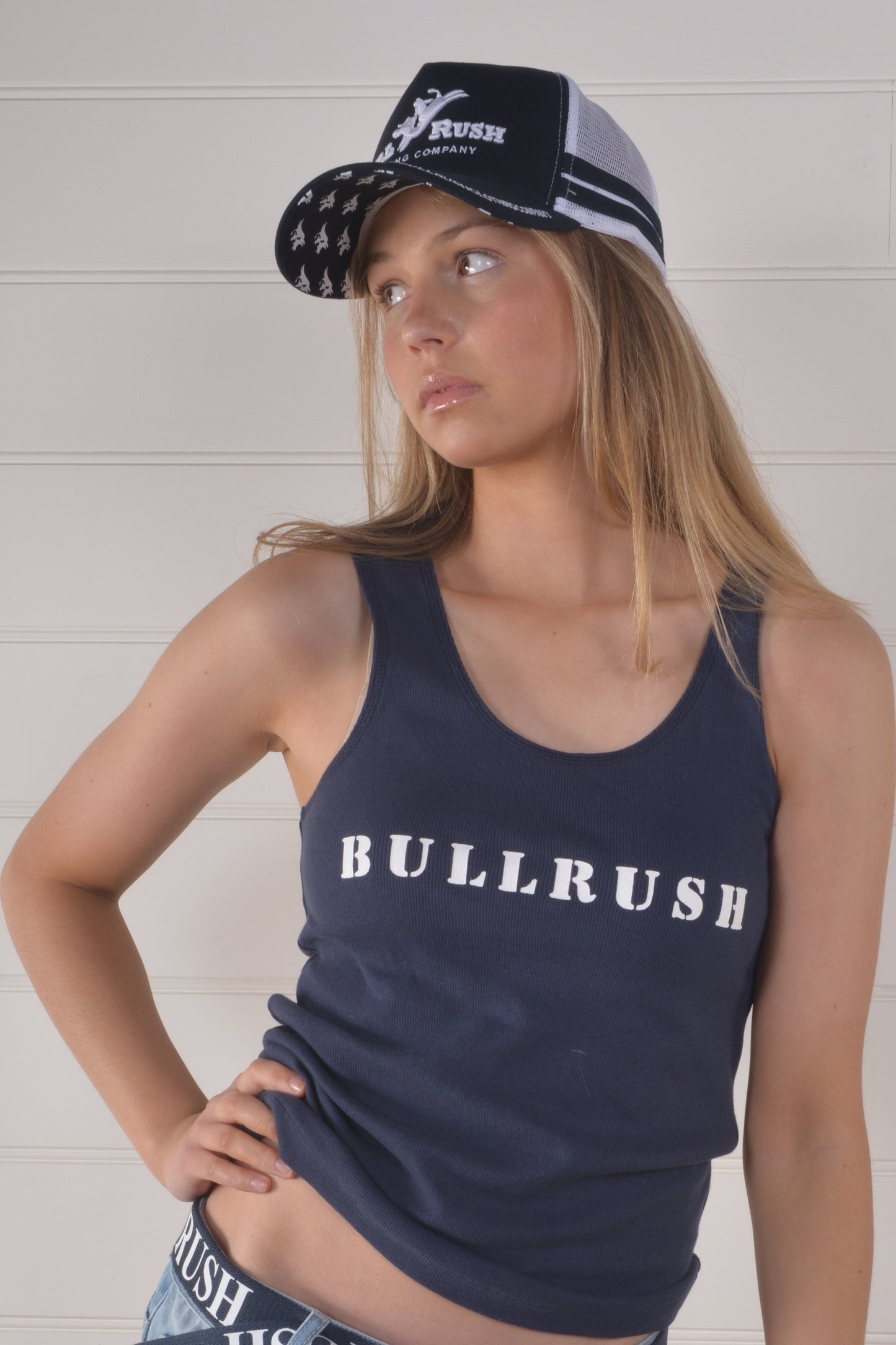 🎁 BULLRUSH TRUCKER CAP 23-Navy (15% off)