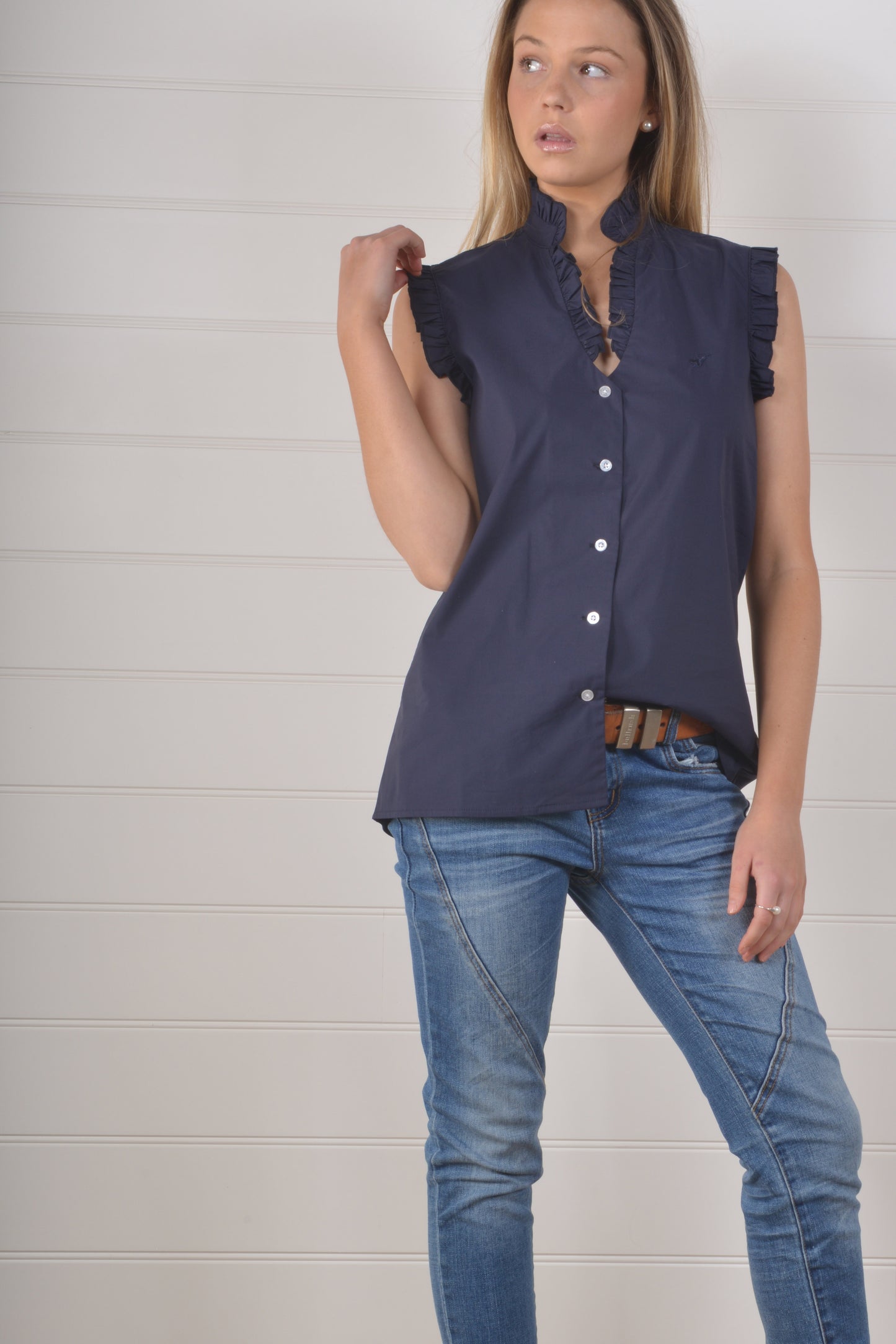 WINDSOR SLEEVELESS TOP- Navy